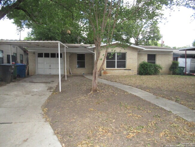 Building Photo - 267 Cicero Ave