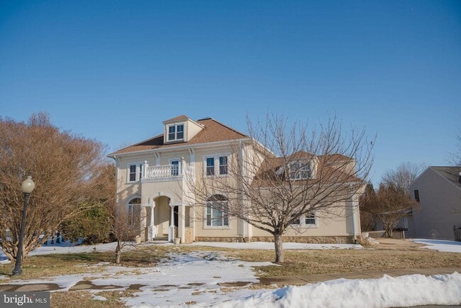 Building Photo - 6902 Tower of London Dr