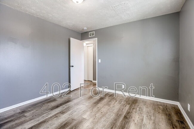 Building Photo - 1015 N 47th Ave