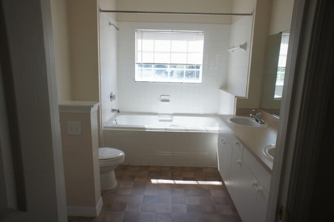 Building Photo - 3615CR#622(100)