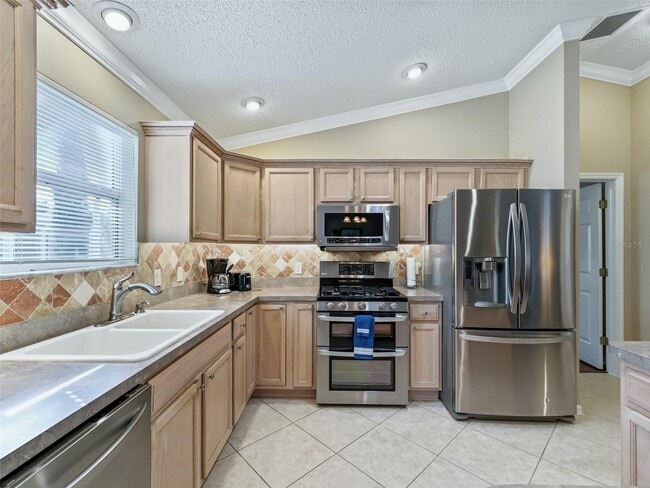 Building Photo - 1095 Blythe Way