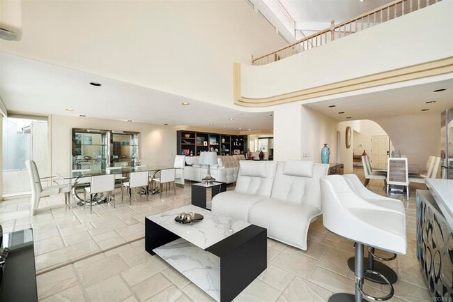Building Photo - Large Custom Home on the Bay with Boat Dock