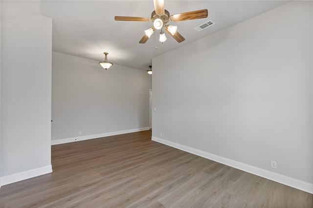 Building Photo - 300 Kelvington Dr