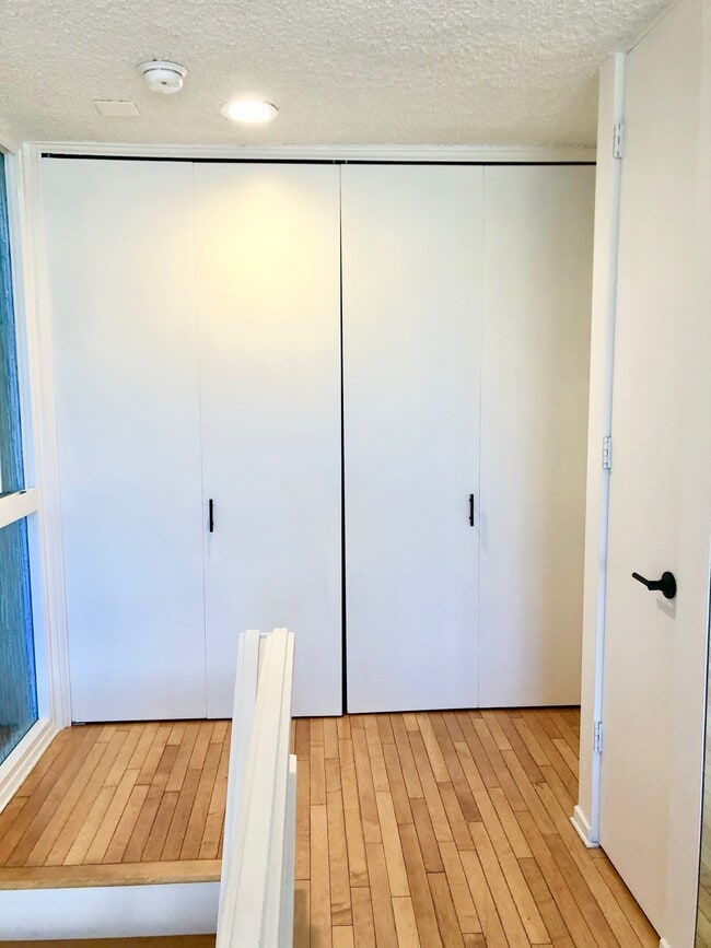 Building Photo - 12 Westwind St