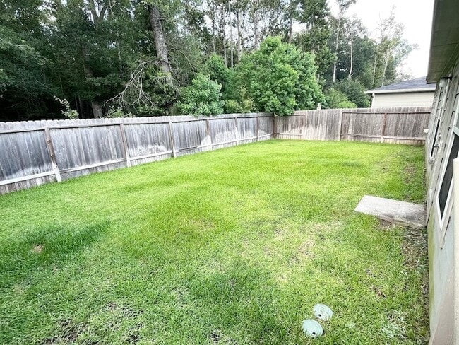 Building Photo - 15717 Del Norte Dr