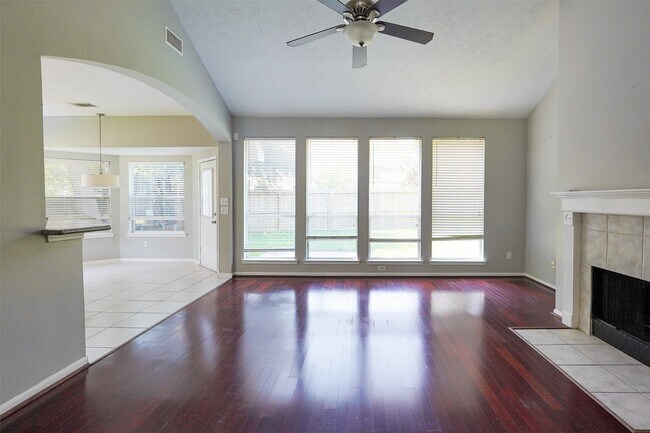 Building Photo - 2403 Blue Shadow Dr