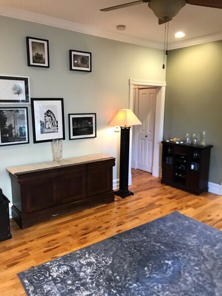 Building Photo - 1307 Washington St