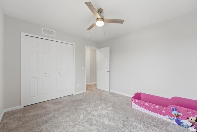 Building Photo - 12502 Speranza Dr
