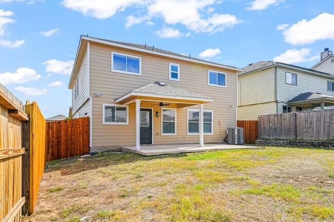 Building Photo - BEAUTIFUL 4 BEDROOM PROPERTY LOCATED IN BU...