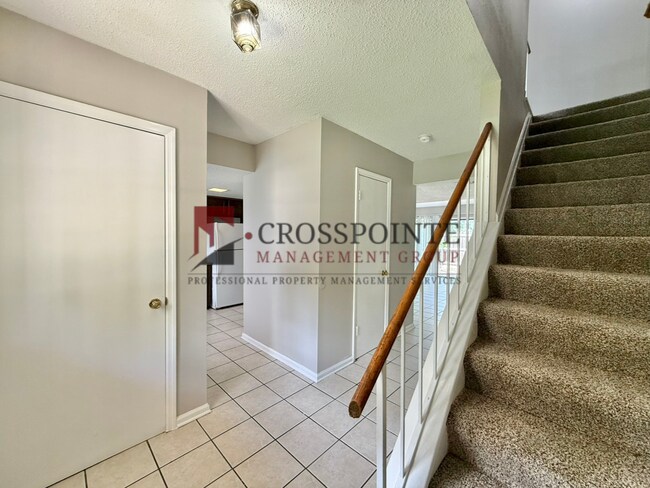 Building Photo - Delmar Dr.  2518/2520