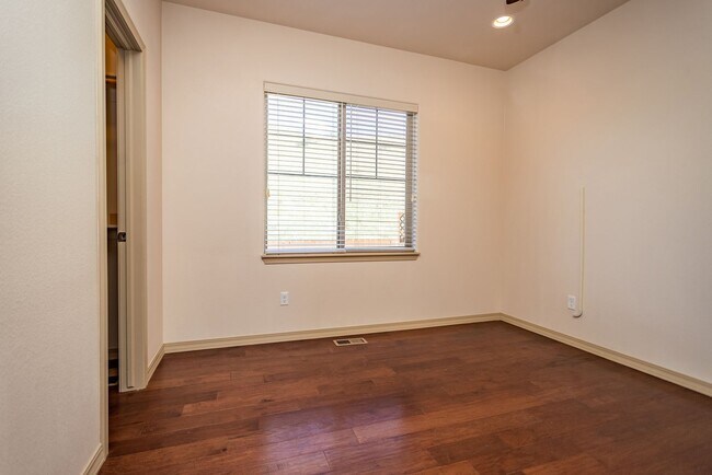 Building Photo - 5914 Canyon Reserve Heights