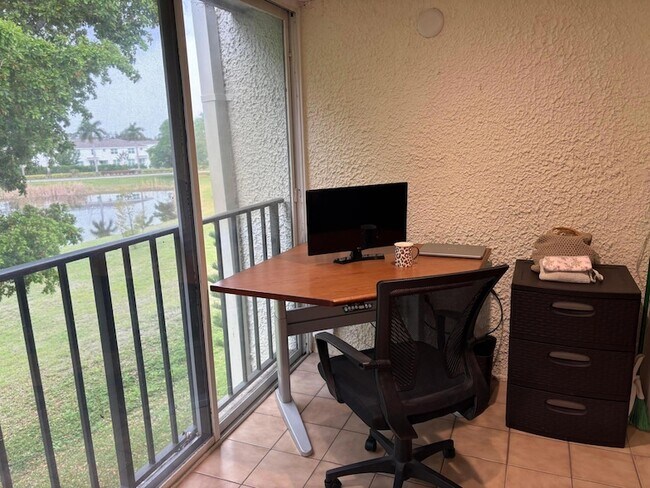 Building Photo - 4120 Tivoli Ct