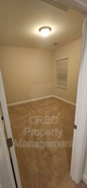 Building Photo - 3046 Sweetleaf Ln