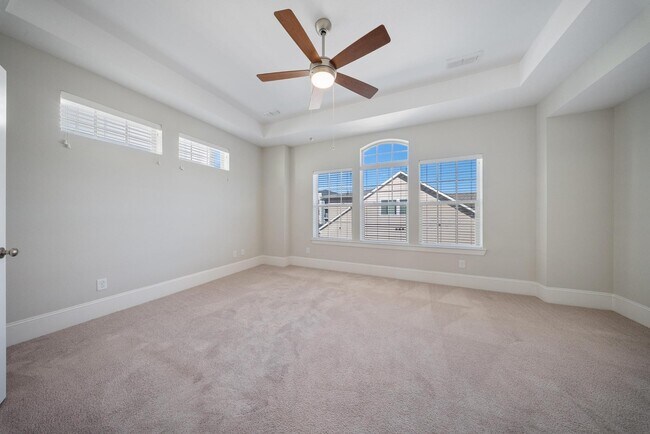 Building Photo - 6755 Highclere Manor Ln