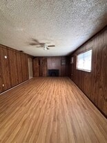 Building Photo - 3725 E 38th Ave