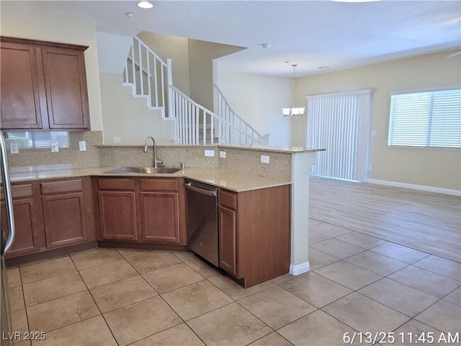 Building Photo - 2327 Koho Dr