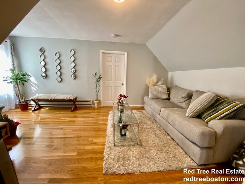 Building Photo - 3140 Washington St