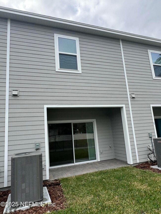 Building Photo - 7271 Sabal Ter