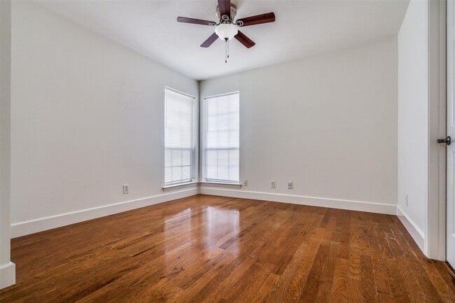 Building Photo - 4067 Beltway Dr