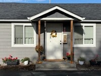 Building Photo - Claxter Ct.