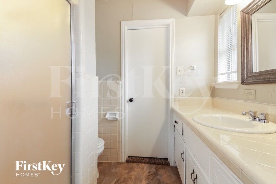 Building Photo - 4301 Augusta Dr