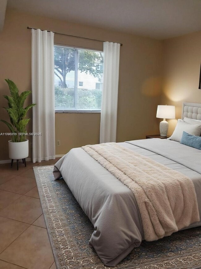 Building Photo - 300 Gardens Dr