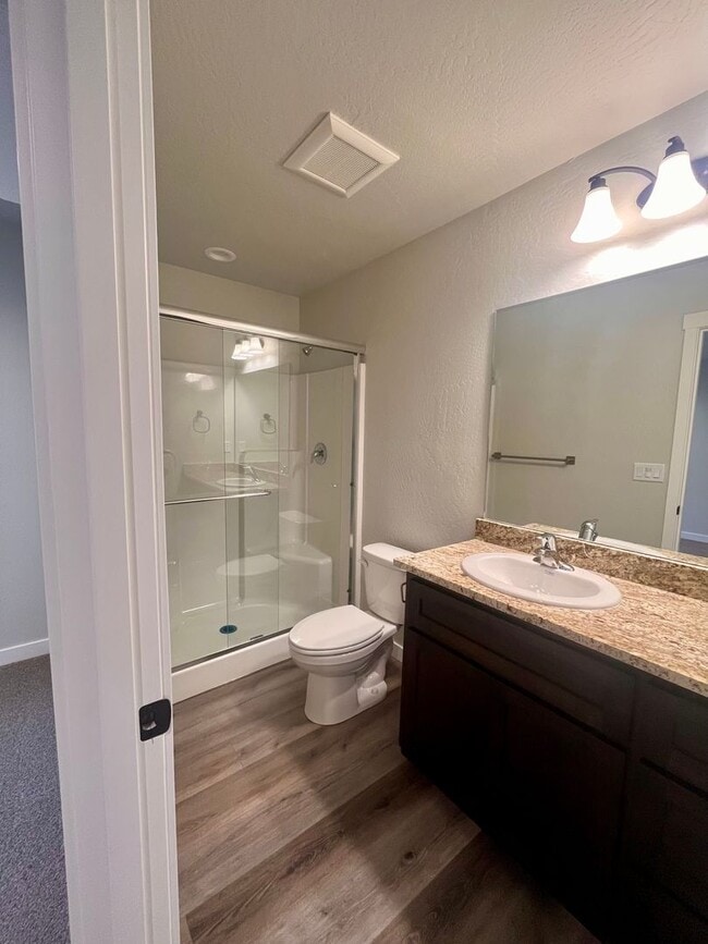 Building Photo - New Construction Medford/Central Point Area - Close to all Everything !