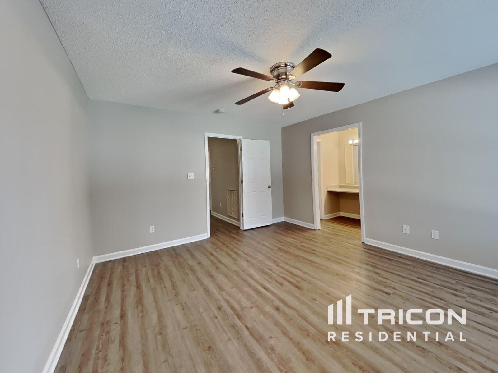Building Photo - 2112 McKinnon Dr