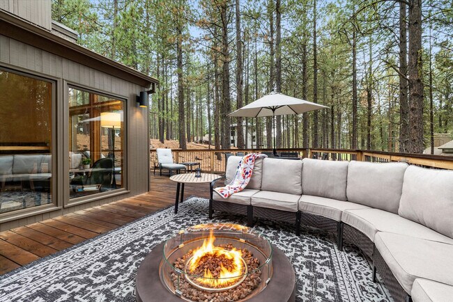 Building Photo - 70335 Sword Fern