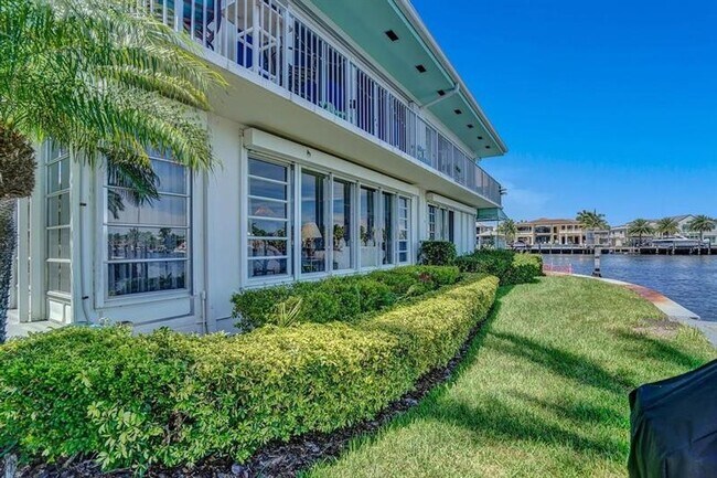 Building Photo - 180 Isle of Venice Dr