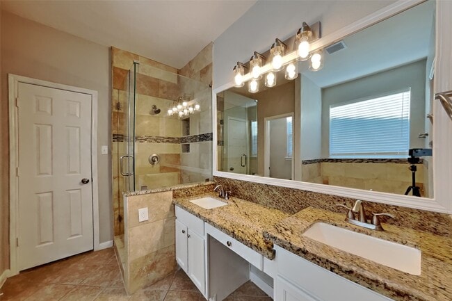 Building Photo - 21549 Duke Alexander Dr