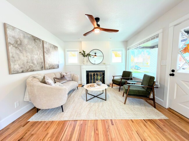 Building Photo - Beautiful Remodeled Home