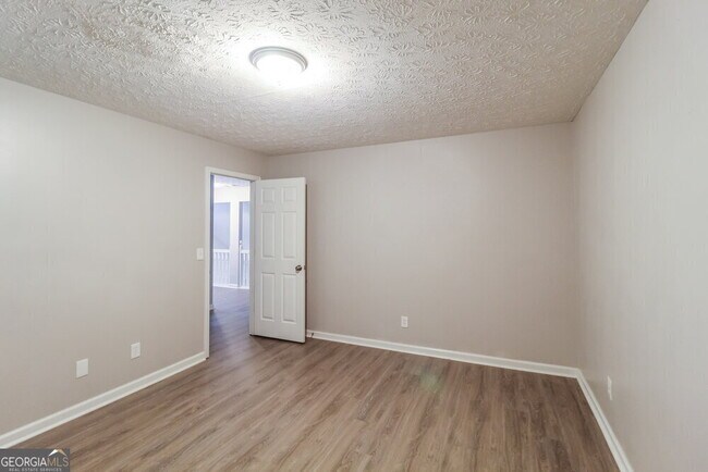 Building Photo - 150 Carl Barrett Dr