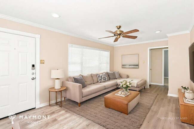Building Photo - Inviting 3-Bedroom Irving Home