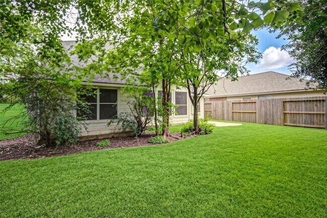 Building Photo - 3719 Cane Lake Dr