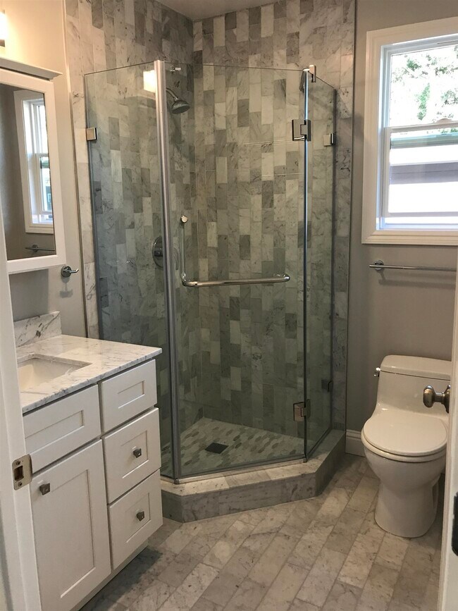 Building Photo - 7630 Terrace Dr