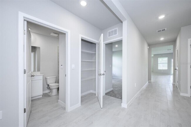 Building Photo - 25110 Alcazar Dr
