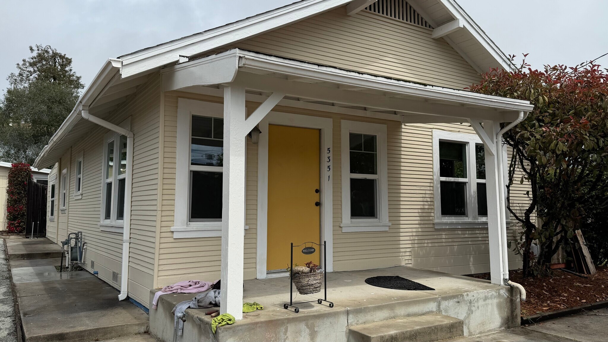 Building Photo - 5351 Soquel Dr