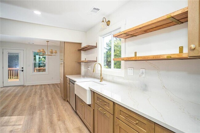 Building Photo - 3448 Orchard Cir