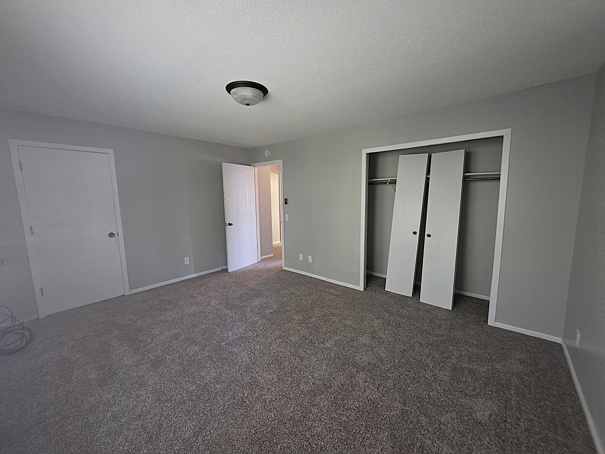 Building Photo - 333 Odanah Ave