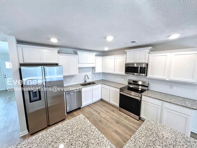 Building Photo - 347 Raines Ct
