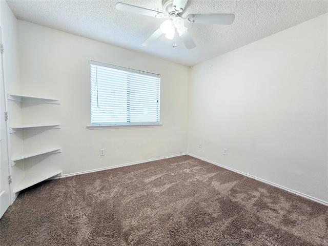 Building Photo - 6105 Farmingdale Dr