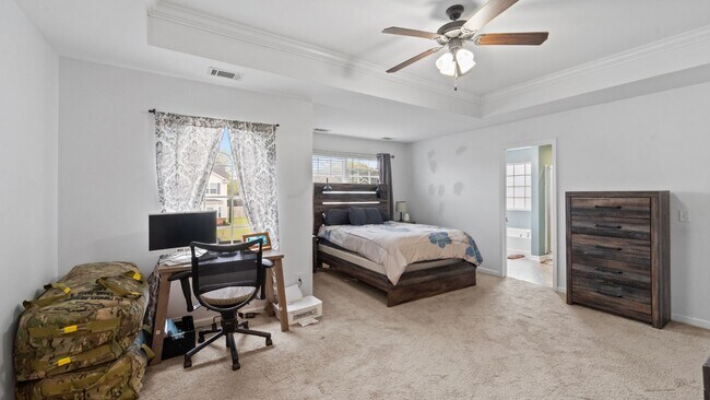 Building Photo - Spacious 3BR Home with Fenced Yard Near Ft. Stewart