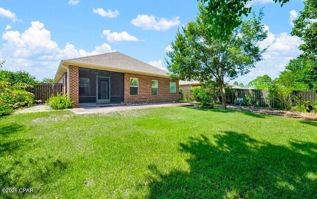 Building Photo - 282 Whispering Lake Dr