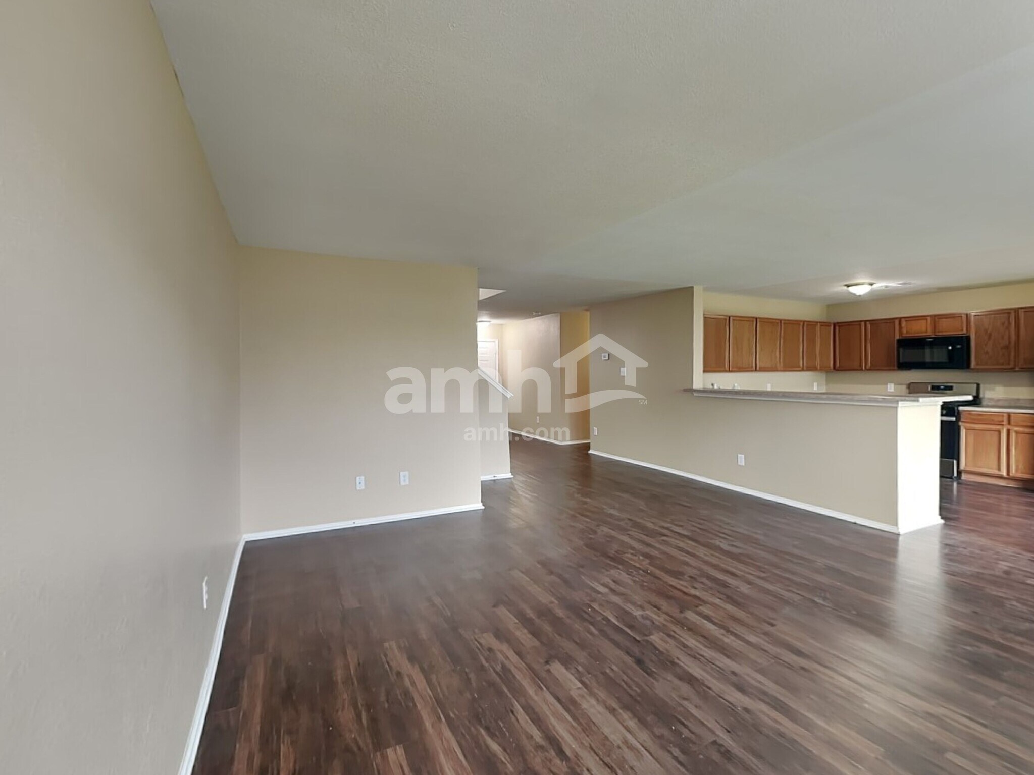 Building Photo - 9618 Lasbury Dr