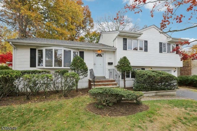 Building Photo - 145 Vivian Ave