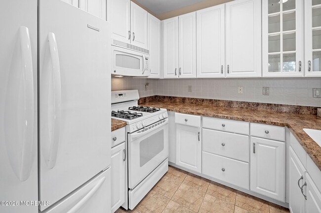 Building Photo - 104 Mirage Blvd