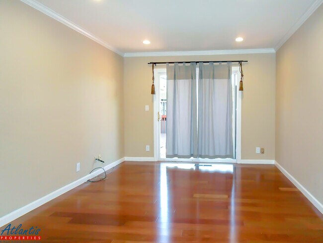 Building Photo - Beautiful Home | Brazilian Hwd Floors | Remodeled Kitchen | A/C