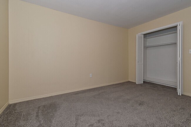 Building Photo - STANFORD.3406 A-B