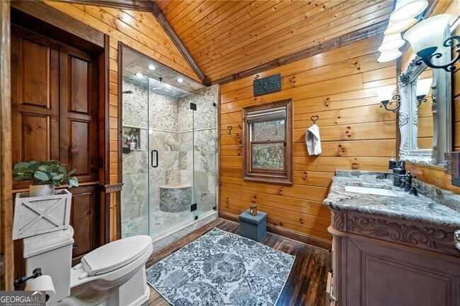 Building Photo - 5281 Laurel Ln